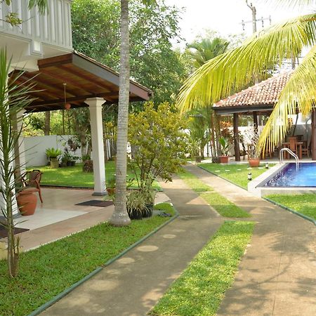 Surf Villa Хіккадува Екстер'єр фото