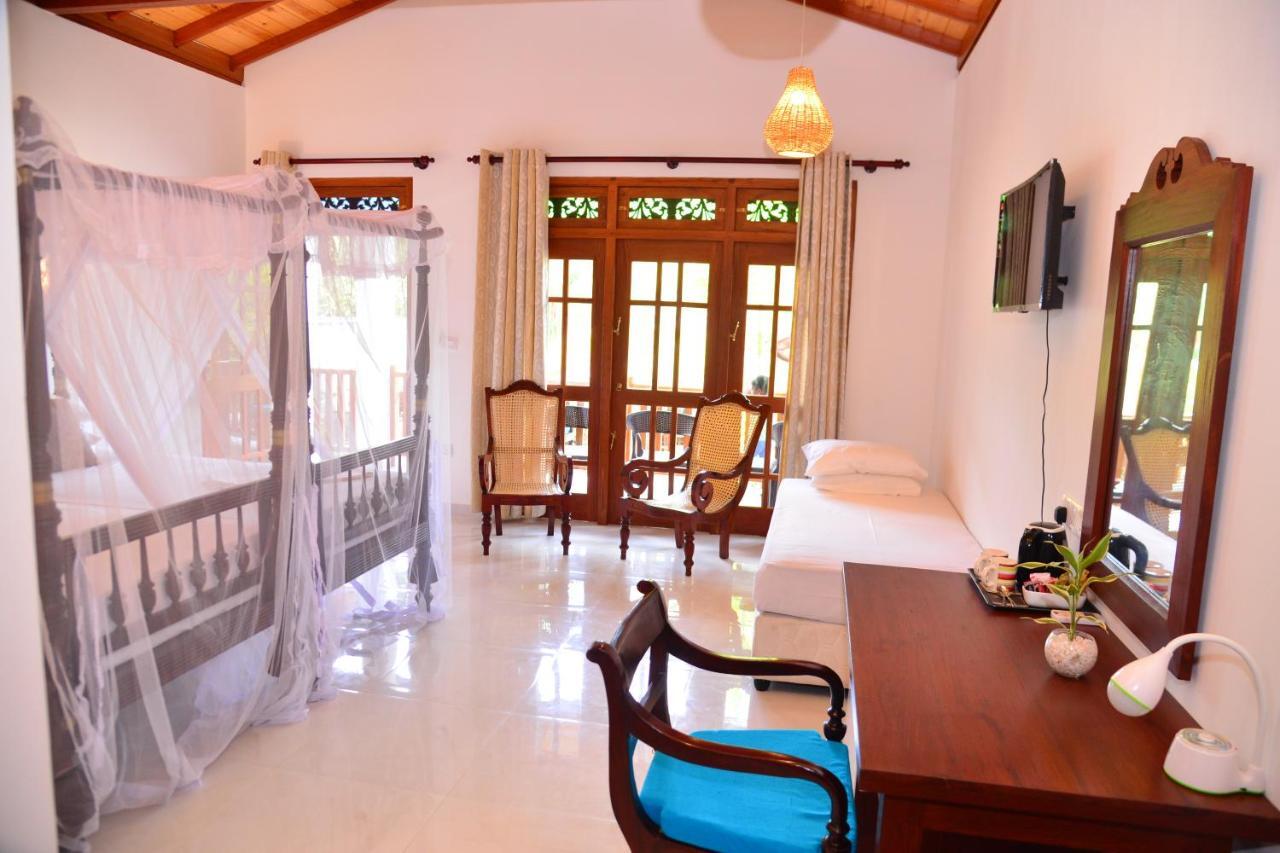 Surf Villa Хіккадува Екстер'єр фото
